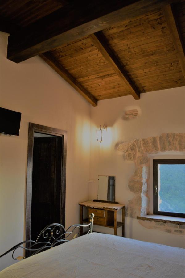 B&B Le Fate Sonnino 外观 照片